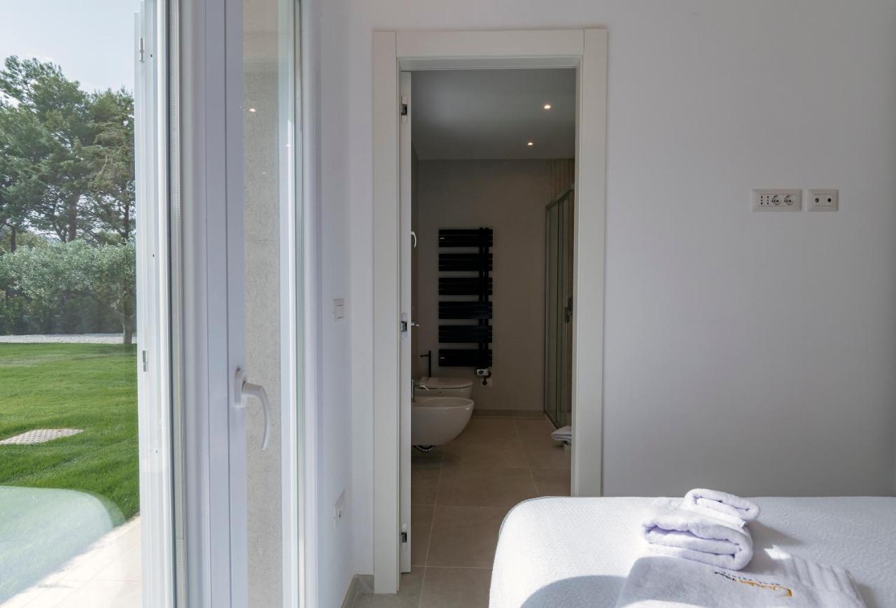 Villa Golden Root Real Estate San Teodoro  Luaran gambar